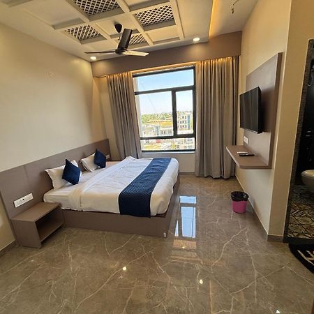 Hotel Sisodiya Palace Khātu Eksteriør billede