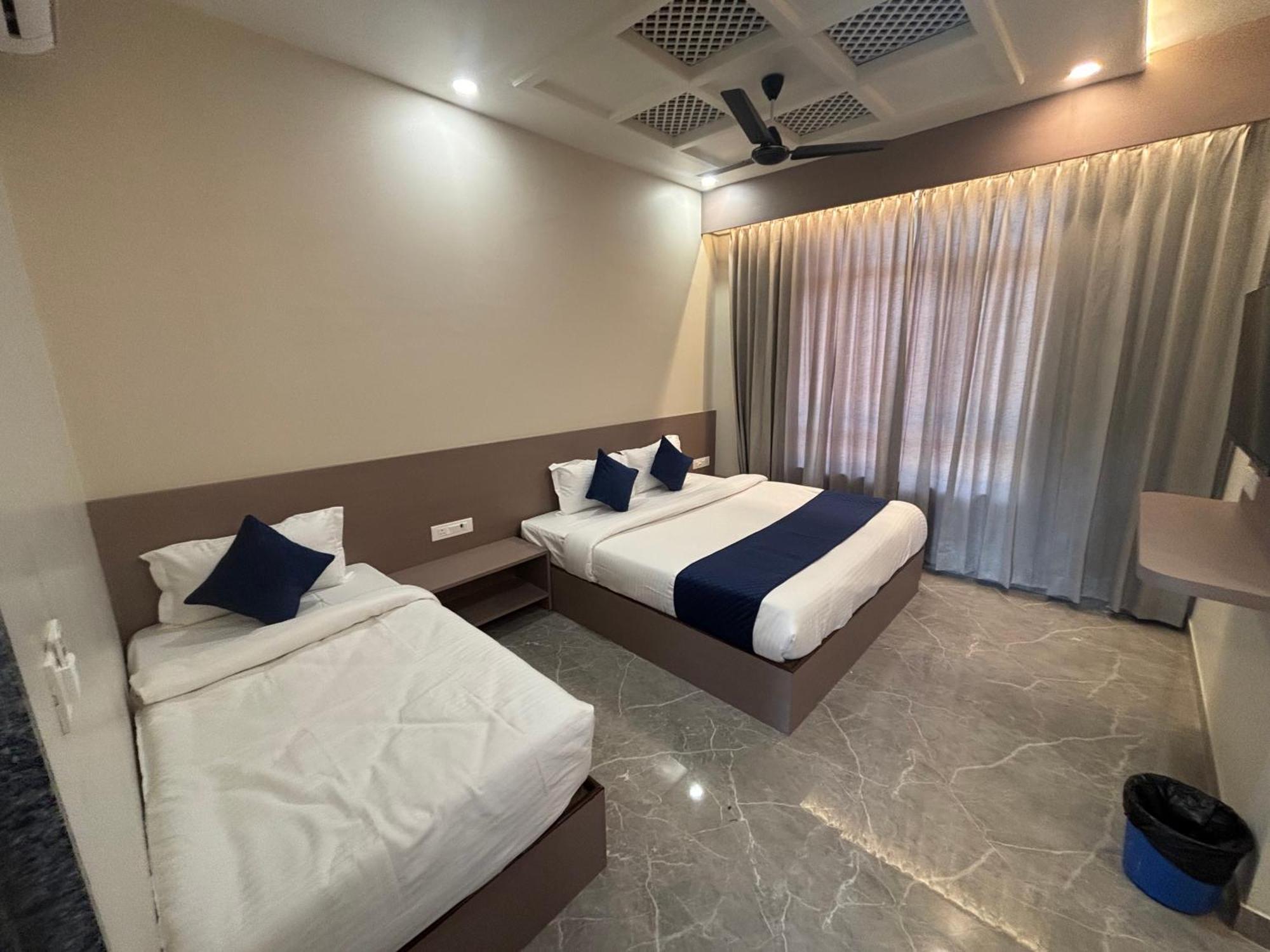 Hotel Sisodiya Palace Khātu Eksteriør billede