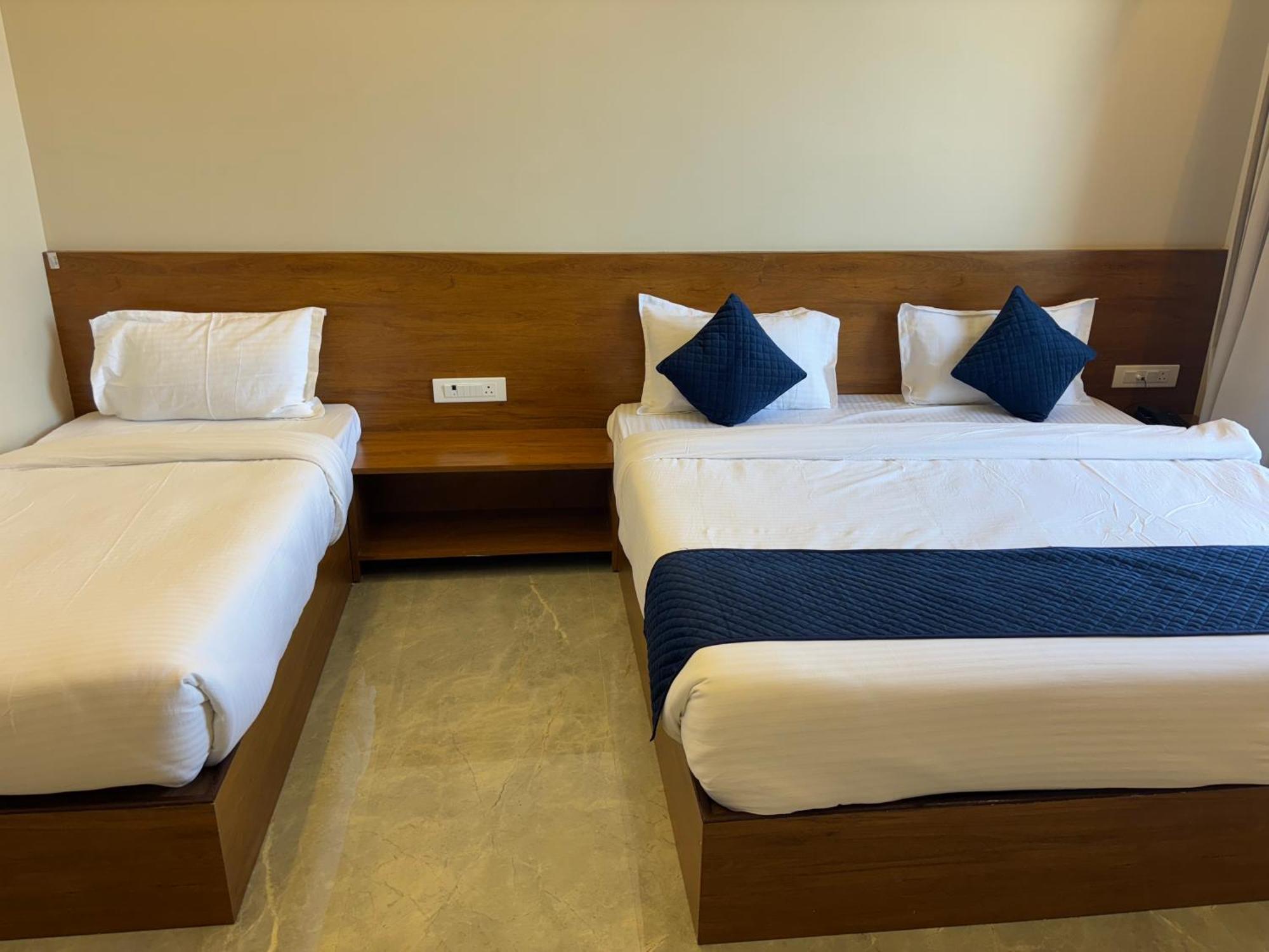 Hotel Sisodiya Palace Khātu Eksteriør billede
