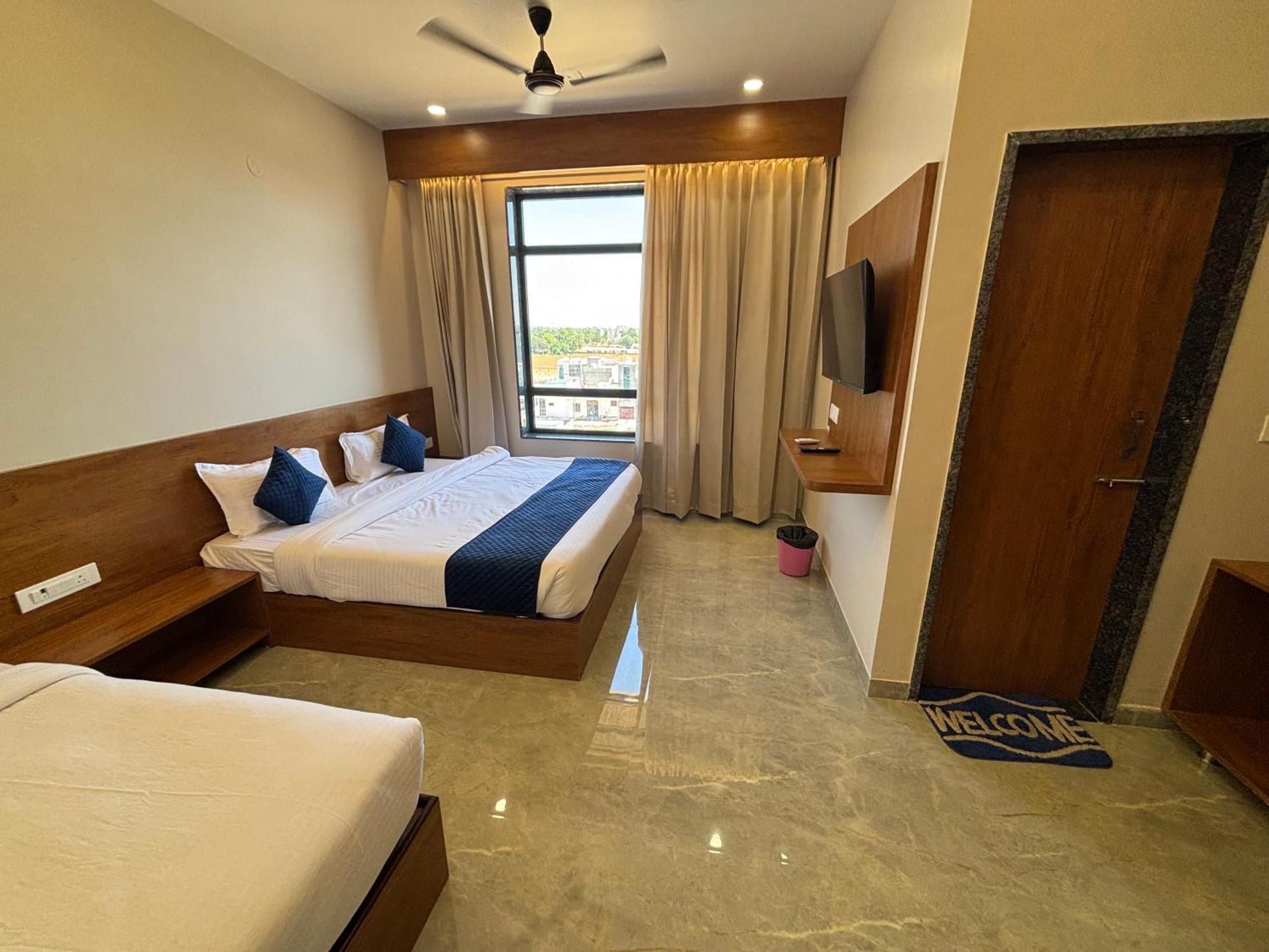 Hotel Sisodiya Palace Khātu Eksteriør billede